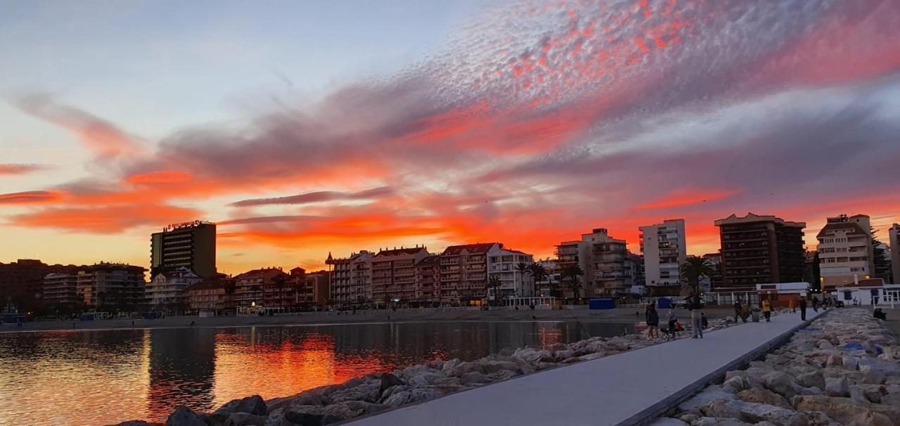 Aurinko 5 Segundo Luminoso Apartamento Con Vistas En Fuengirola Bagian luar foto